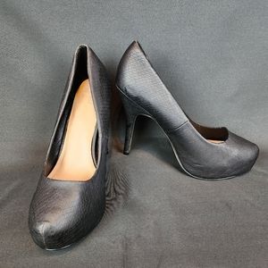 Mix No. 6 Black Pumps